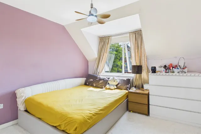 Photo 3 — 89 Park Road, London, Greater London, SW19 2BD