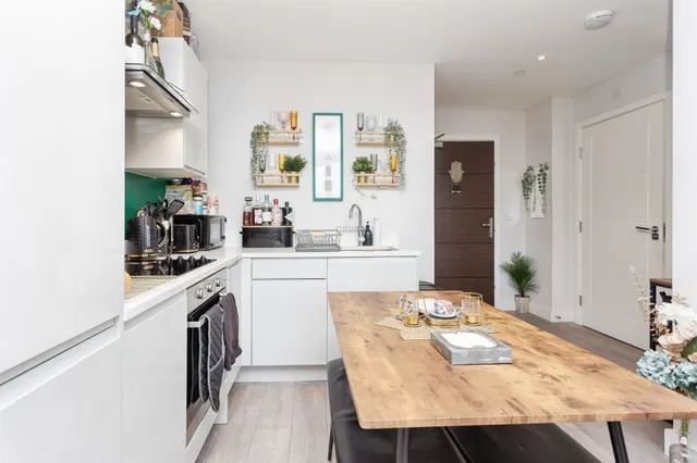 Photo 3 — Kymberley Road, Harrow
