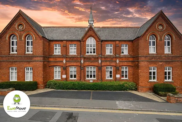 Gilberts Hill School House, Swindon, SN1, photo 1