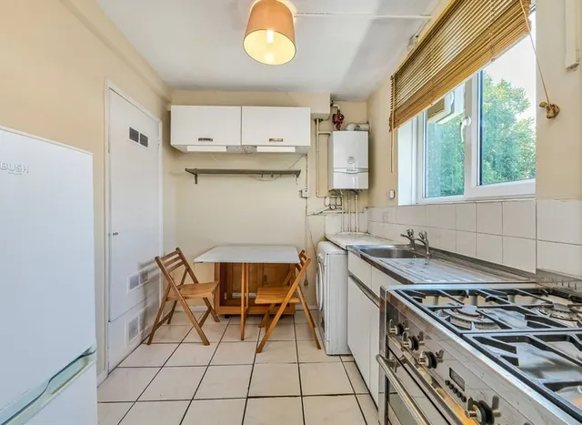 Gideon Road, Battersea, SW11, photo 3