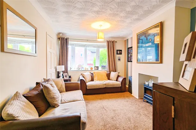 Photo 2 — Avon Close, Worsley, Manchester, Greater Manchester, M28