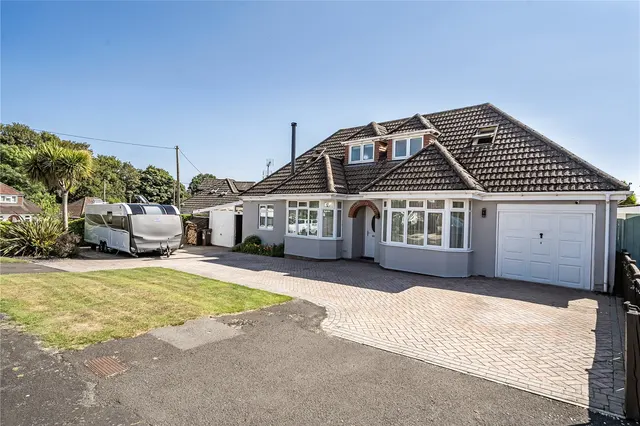 Upton Crescent, Nursling, Southampton, Hampshire, SO16 8AB, photo 1