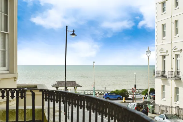 Percival Terrace, Brighton, photo 1