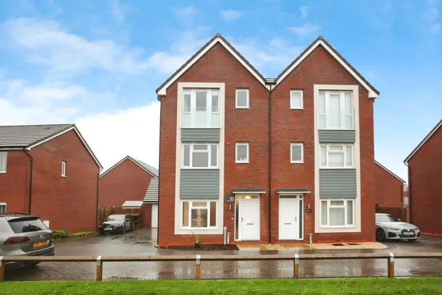 Martensite Way, Newport, NP19, photo 1