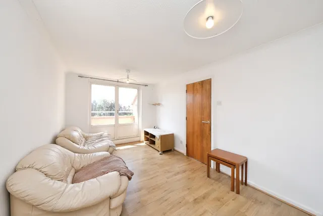 Tonnelier Road, Nottingham, NG7, photo 1