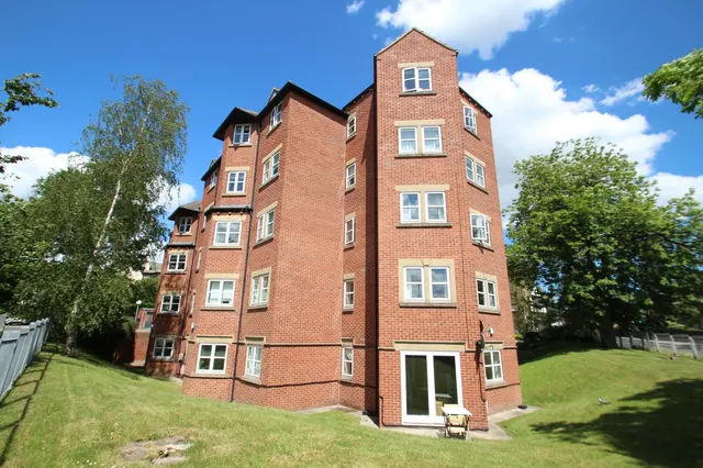 Falkland Mount, Leeds, LS17, photo 1