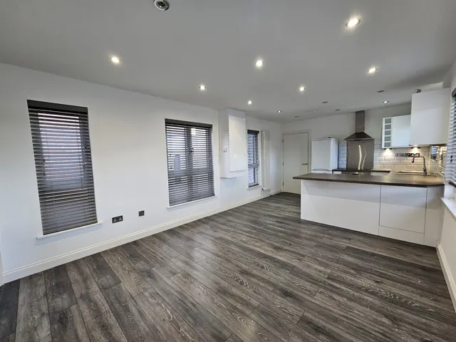 Hatters Court, LU1, photo 3