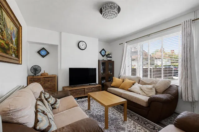 Aston Avenue, Beeston, NG9, photo 2