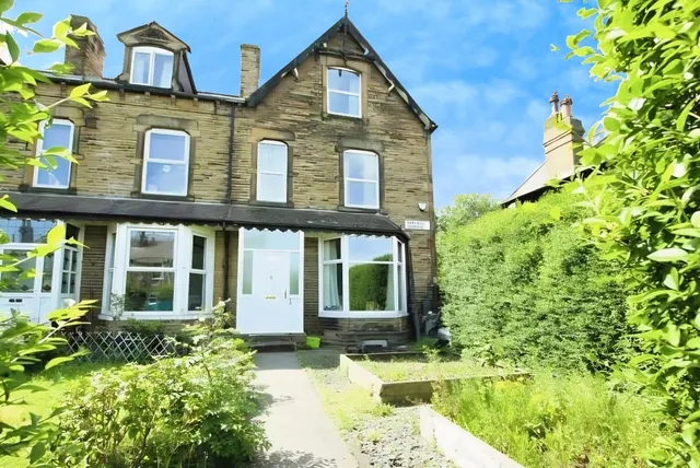 Barfield Terrace, Morley, LS27, photo 1