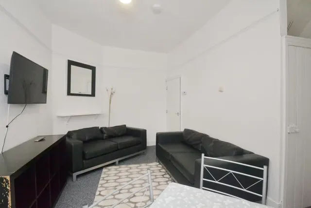 Carill Drive, Fallowfield, M14, photo 1