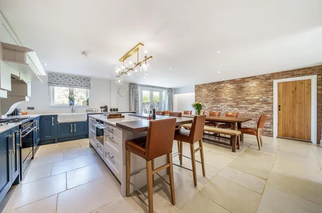 Photo 3 — Garratts Lane, Banstead, Surrey, SM7 2EB