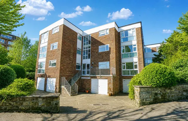 Upper Maze Hill, St. Leonards-On-Sea, photo 1