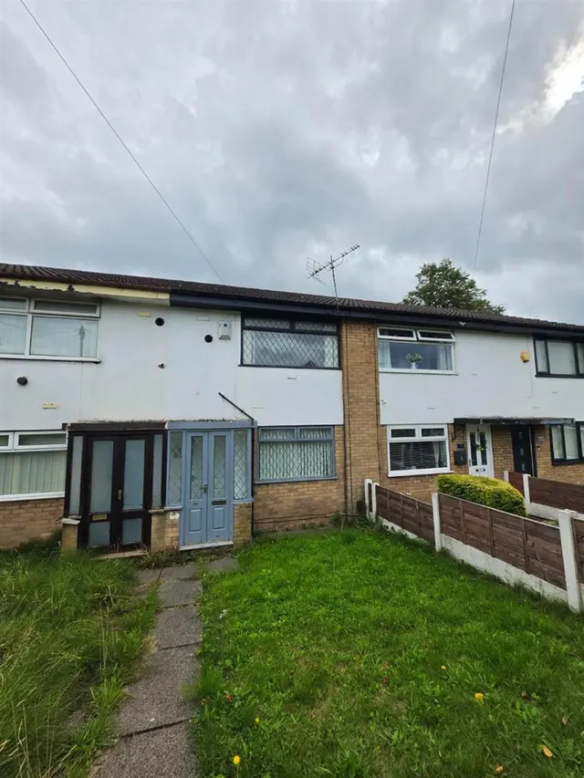 Glenwood Drive, Middleton, Manchester, M24 2TW, photo 1