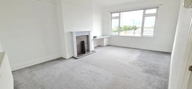 Photo 2 — Rayleigh Road, Eastwood, Essex, SS9 5UU