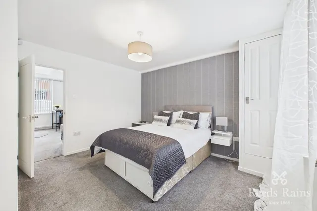 Photo 2 — Moorland Road, Woodsmoor, Cheshire, SK2