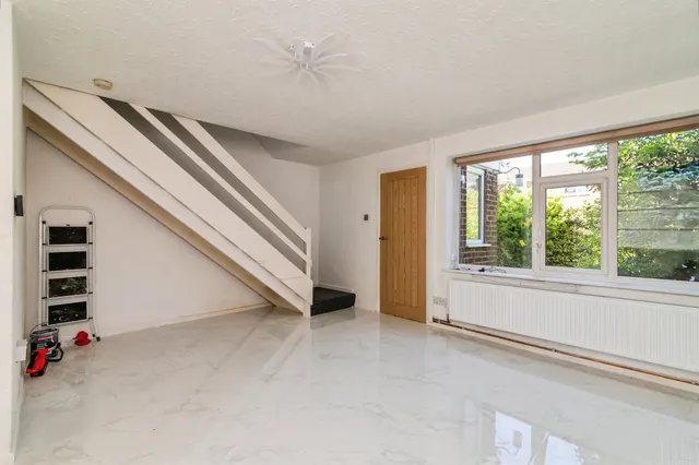 Photo 3 — Springfields, West Bridgford, Nottingham