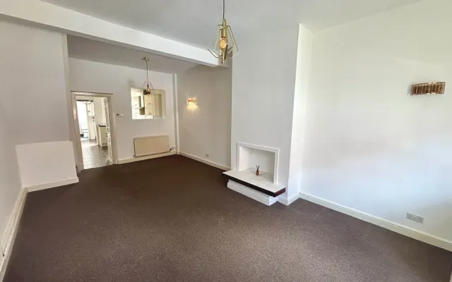 Photo 3 — Charles Street, St. Helens