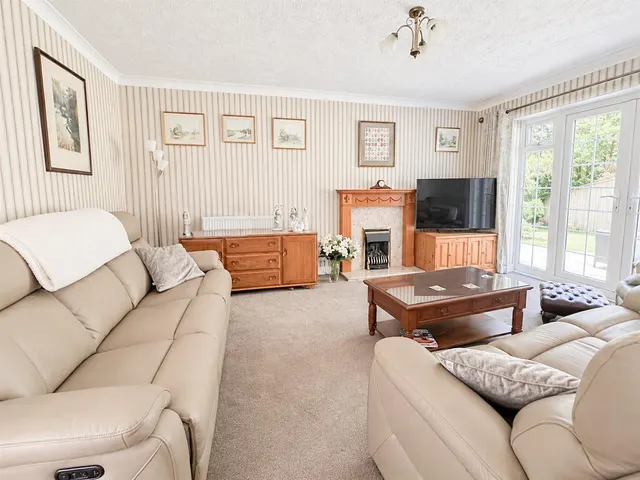 Whittlewood Close, St. Leonards-On-Sea, TN38, photo 2
