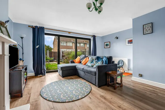 Photo 2 — Homefield Road, Ware, SG12 7NG