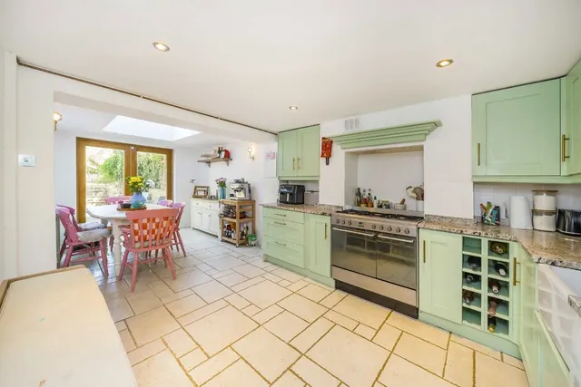 Stockwell Park Road, SW9, photo 3