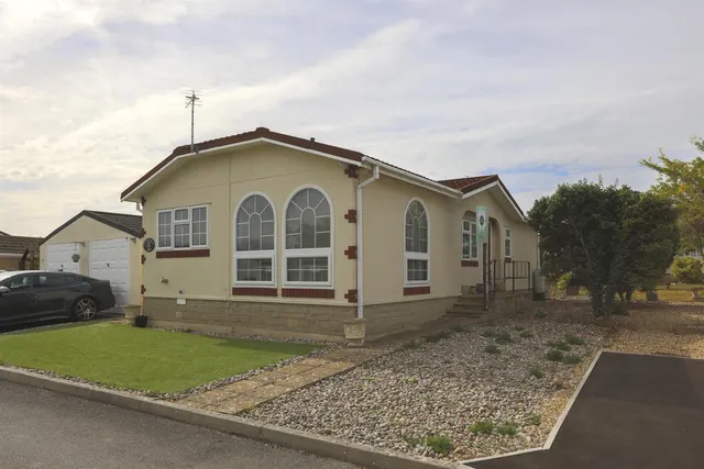 Lillybrook Estate, Lyneham, photo 2