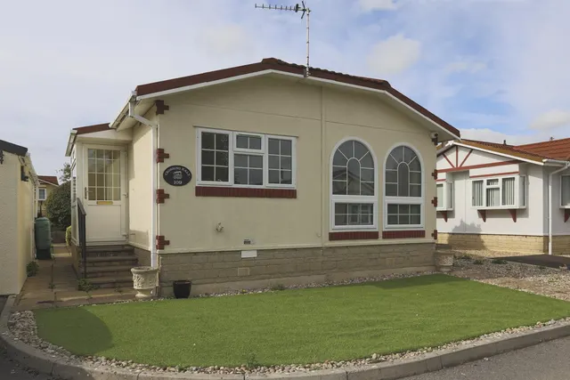 Lillybrook Estate, Lyneham, photo 1