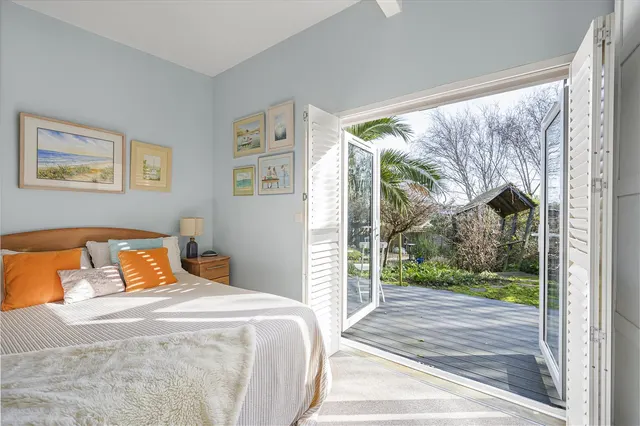 Barons Close, Seaford, photo 1
