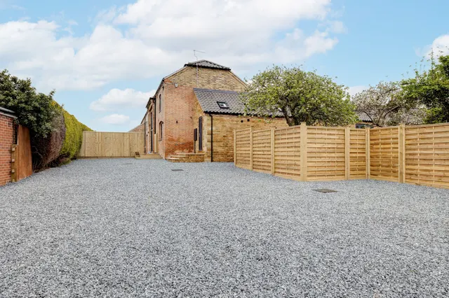 Photo 3 — 'The Granary', Post Office Lane, Redmile