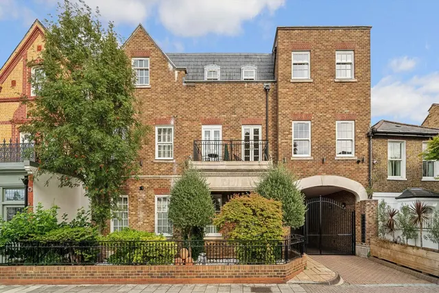 Kew Foot Road, Richmond, TW9, photo 3