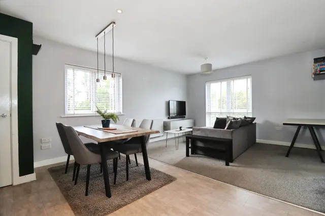 Photo 2 — Oaktree Avenue, Pucklechurch, Bristol, BS16