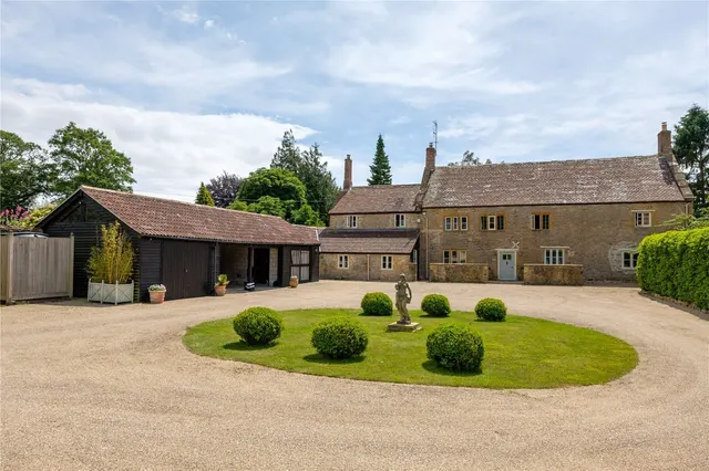 Dibbles Lane, West Coker, BA22, photo 1