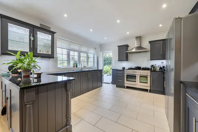 Photo 2 — Scotts Lane, Shortlands, Bromley, Kent, BR2