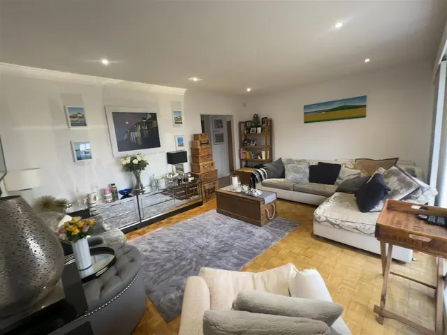 Wildoaks Close, Northwood, photo 1