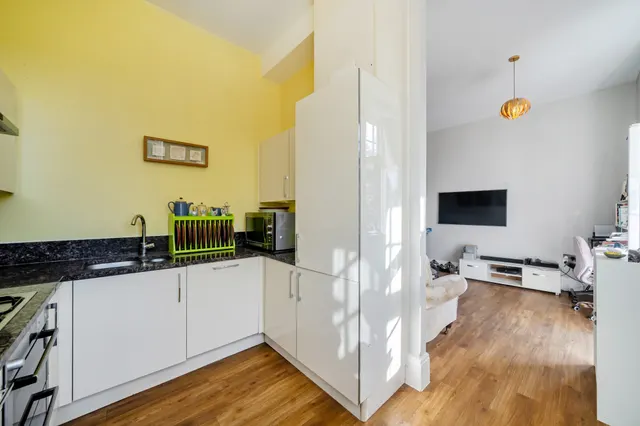 Glanville Way, Epsom, KT19, photo 3