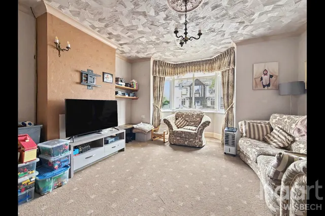 Sandringham Avenue, Wisbech, PE13, photo 3