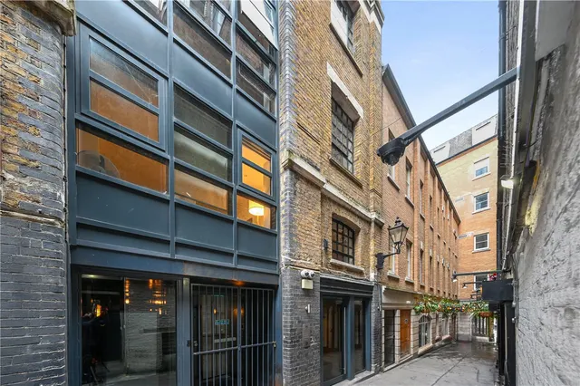 Photo 2 — Bull Inn Court, London, WC2R