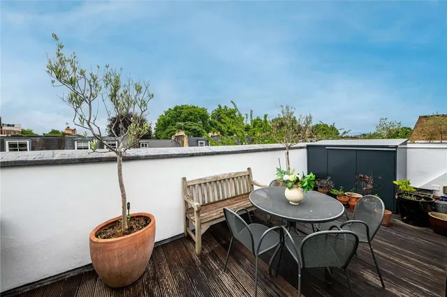 Photo 2 — Upper Addison Gardens, London, W14 8AL