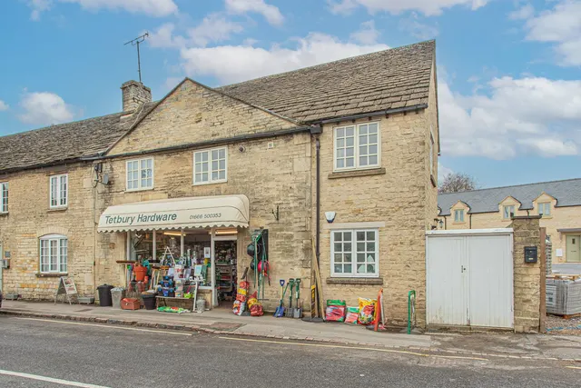 London Road, Tetbury, photo 1
