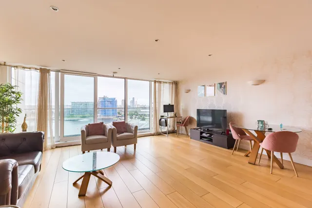Photo 3 — 78 Adriatic Apartments, 20 Western Gateway, London