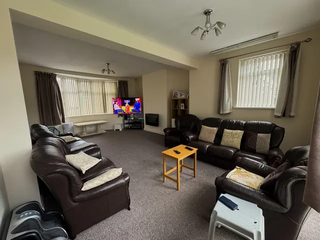 Photo 3 — Brook Road, Leicester, LE5 2HD