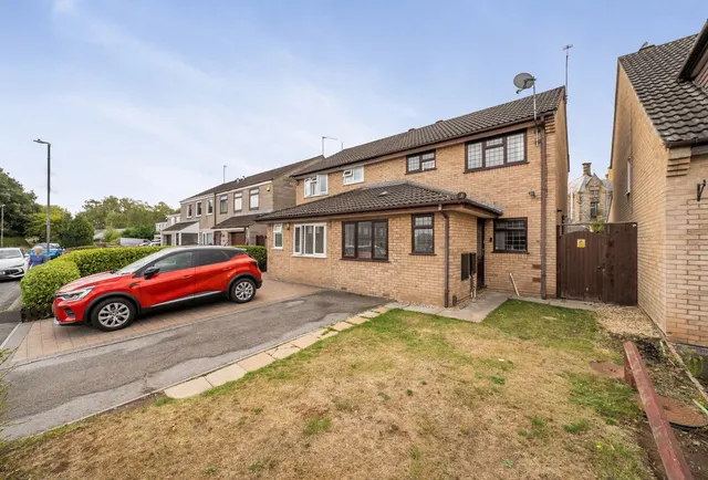 Turnberry, Gloucestershire, Yate, BS37 4ER, photo 1