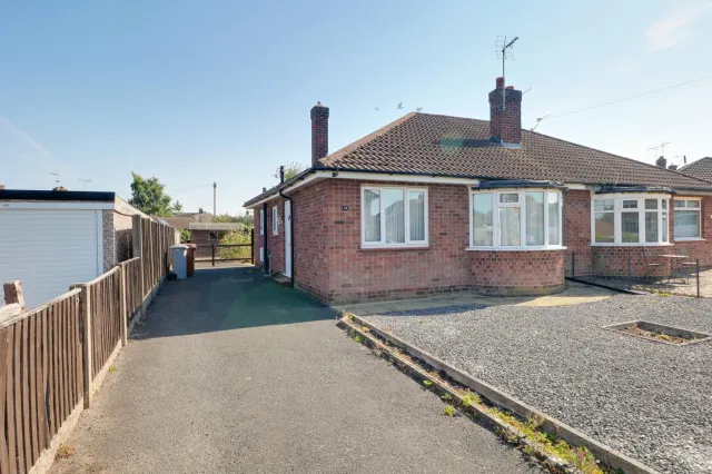 Meeanee Drive, Nantwich, photo 1