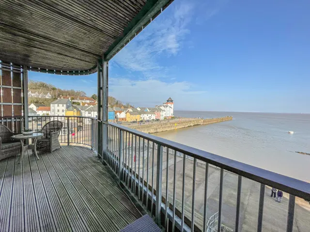 Newfoundland Way, Portishead, BS20, photo 2