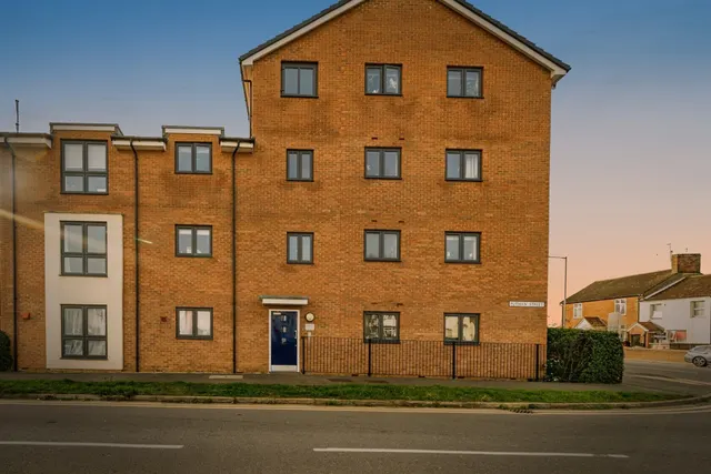 Putman Street, Aylesbury, photo 1