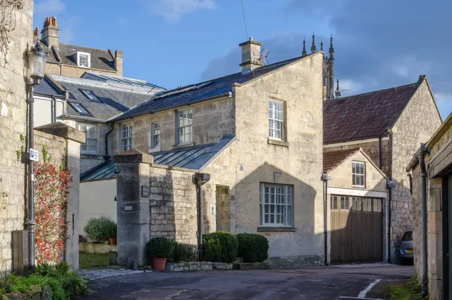Upper Lansdown Mews, Lansdown, BA1, photo 1