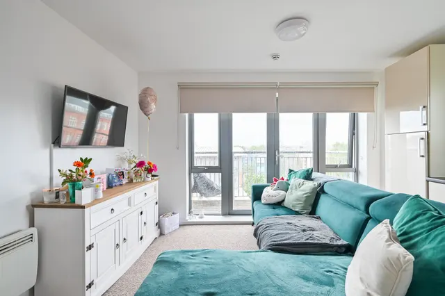 Flat 42, Catherine House, 5 Thomas Fyre Drive, London, photo 1
