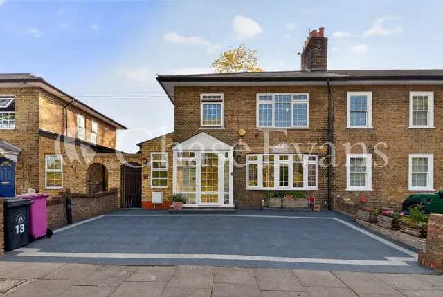Spindrift Avenue, Isle Of Dogs, London, E14, photo 1
