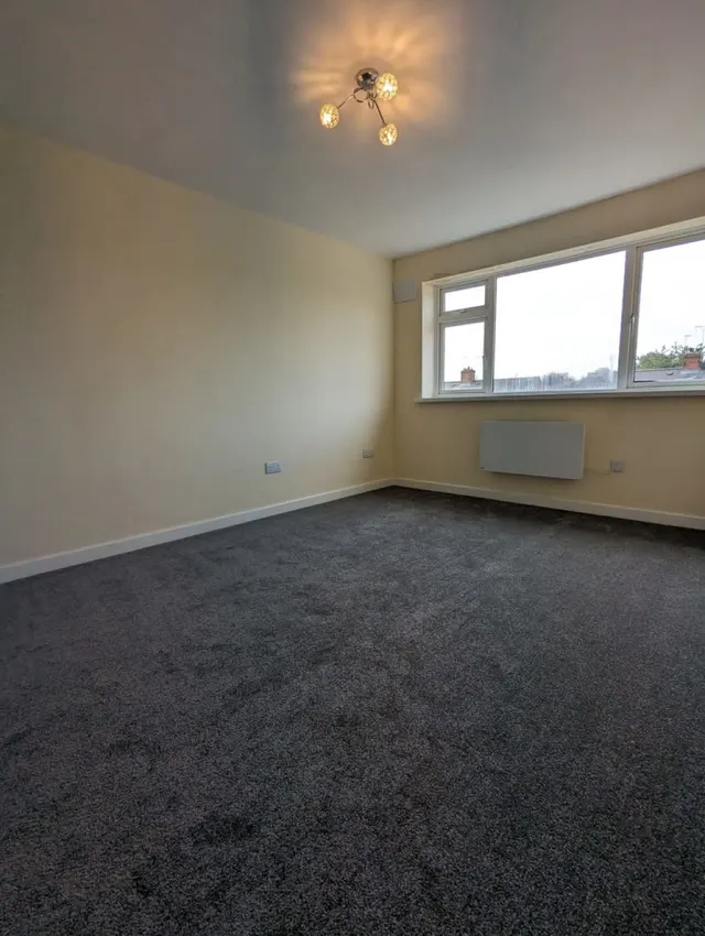 Photo 3 — Deegan Close, Coventry