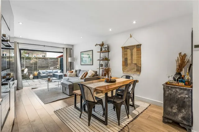 Grenfell Road, Mitcham, CR4, photo 1