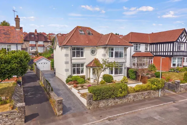 Myrtle Grove, Sketty, Swansea, SA2, photo 1